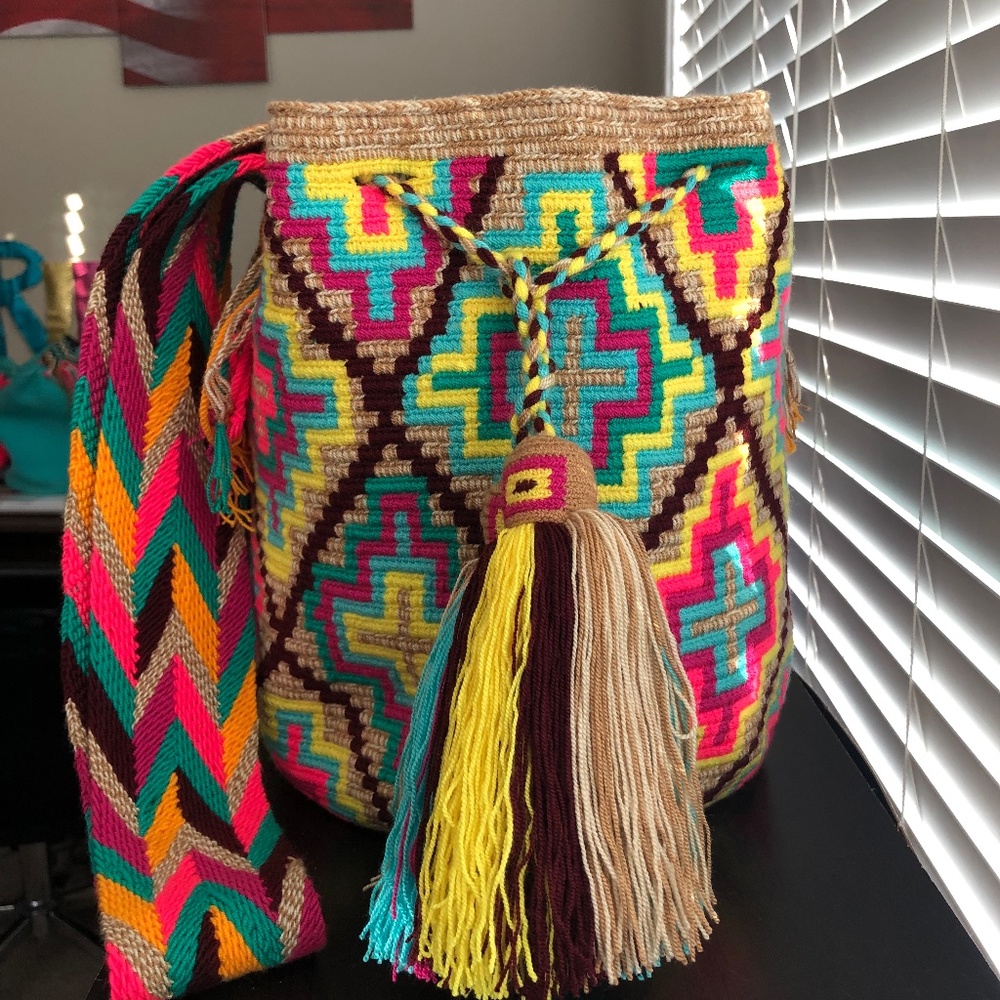 Authentic Wayuu bag/ Neon crosses/ Handmade women's bag/ Size L. - Picture 6 of 9